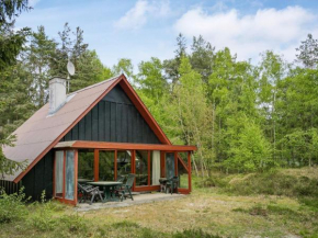  Cozy holiday home in Nexo with Sea Nearby  Нексё